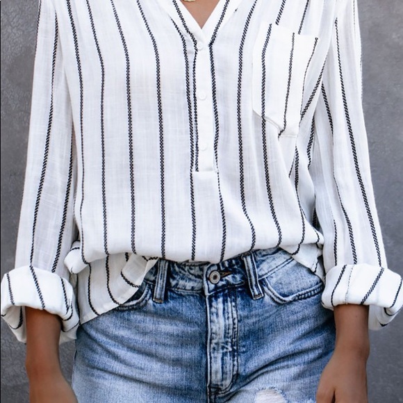 White/Blue stripped v neck top - Picture 3 of 5